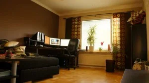 Nik's Clean and Comfortable Workspace Nik's Clean and Comfortable Workspace